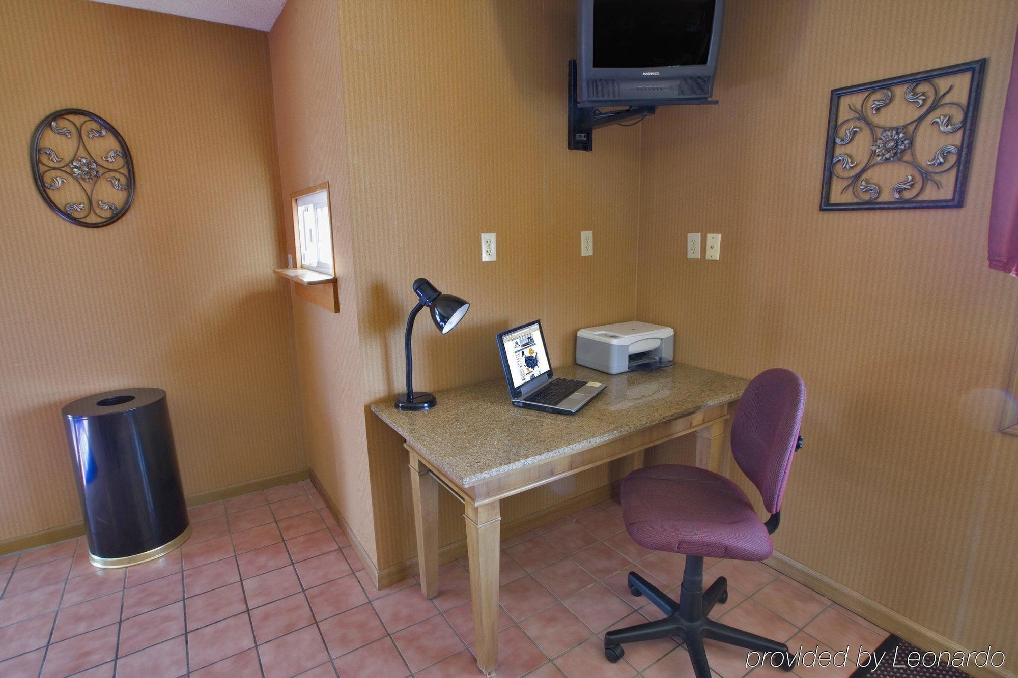Americas Best Value Inn-Celina Interior photo